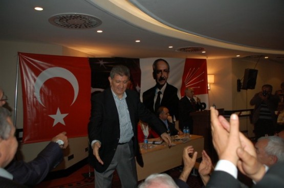 CHP'de Ali Özcan İstanbul İl başkanlığına adaylığı 15