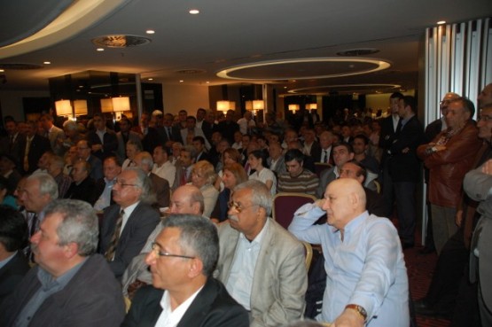 CHP'de Ali Özcan İstanbul İl başkanlığına adaylığı 18