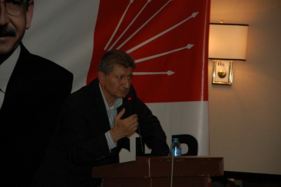 CHP'de Ali Özcan İstanbul İl başkanlığına adaylığı 27