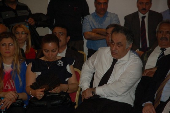 CHP'de Ali Özcan İstanbul İl başkanlığına adaylığı 8