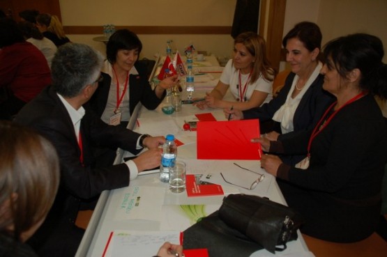 CHP Parti Okulunda, Perihan Sarı, Gaye Usluer Fırt 22