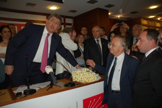 Ali Özcan, Sorun çok, çözüm tek, CHP İKTİDARI 52