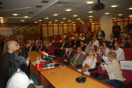 CHP Bülent Kerimoğlu adaylığını açıkladı 24