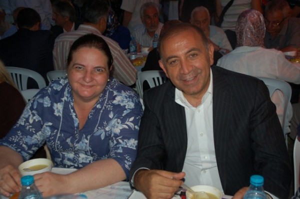 Kılıçdaroğlu, vatandaşlarla oruç açtı 25