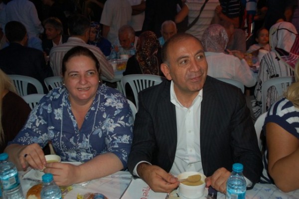 Kılıçdaroğlu, vatandaşlarla oruç açtı 26