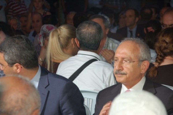 Kılıçdaroğlu, vatandaşlarla oruç açtı 4