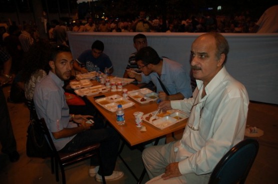 CHP İFTAR YEMEĞİ VERDİ 109