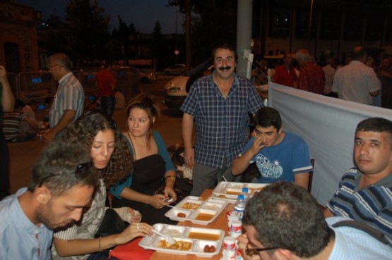 CHP İFTAR YEMEĞİ VERDİ 112