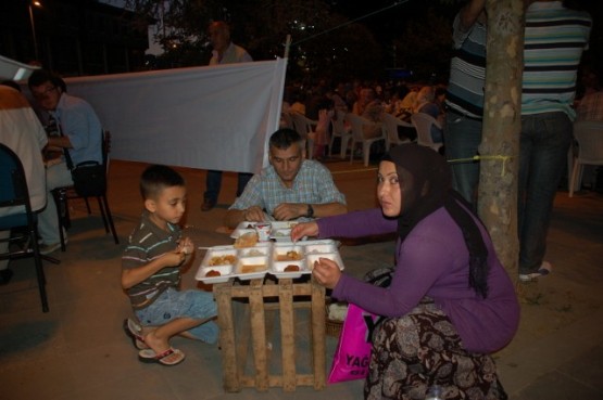 CHP İFTAR YEMEĞİ VERDİ 115