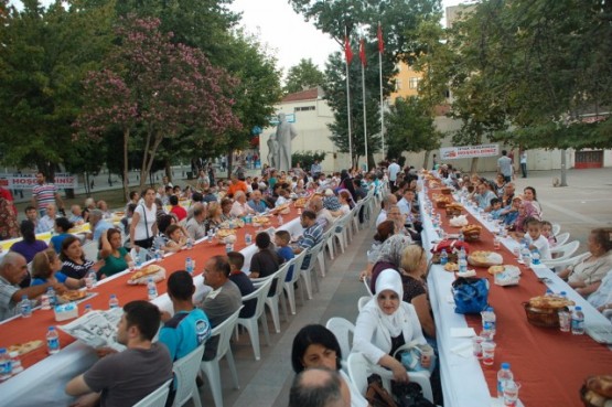 CHP İFTAR YEMEĞİ VERDİ 40