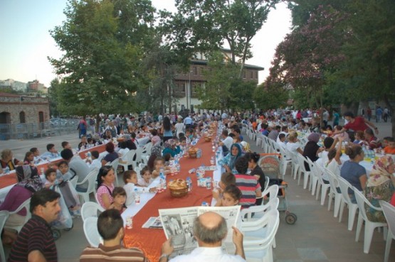 CHP İFTAR YEMEĞİ VERDİ 46