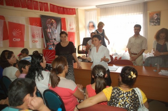 CHP kADIN Kollarından, Öğrencilere DesteK 24