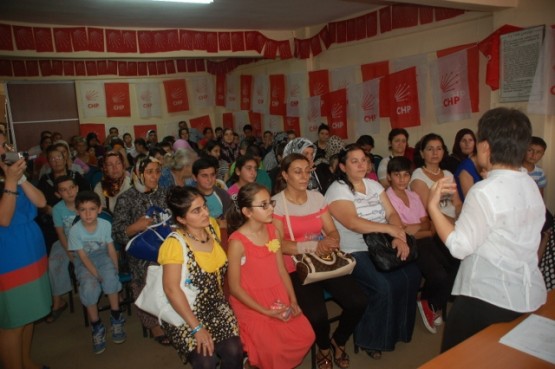 CHP kADIN Kollarından, Öğrencilere DesteK 25