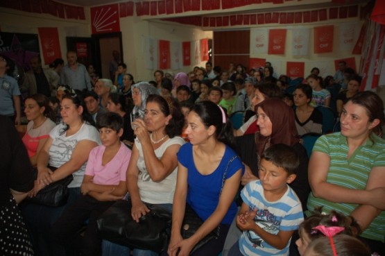 CHP kADIN Kollarından, Öğrencilere DesteK 30