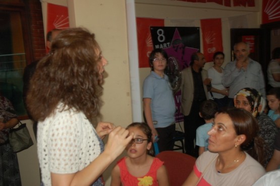 CHP kADIN Kollarından, Öğrencilere DesteK 35