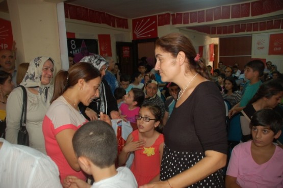 CHP kADIN Kollarından, Öğrencilere DesteK 41