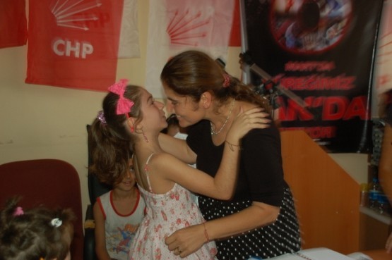 CHP kADIN Kollarından, Öğrencilere DesteK 54