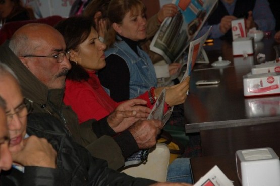 CHP Kâğıthane Kadın Kolları Aşure Dağıttı 14