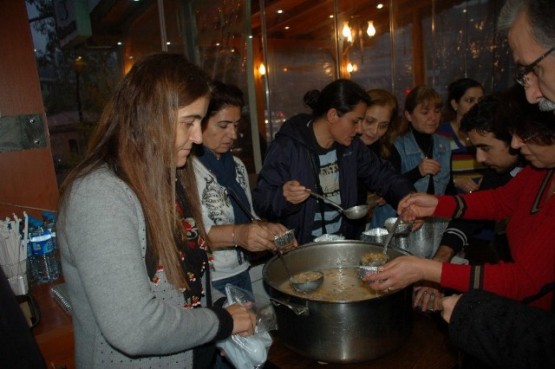 CHP Kâğıthane Kadın Kolları Aşure Dağıttı 29