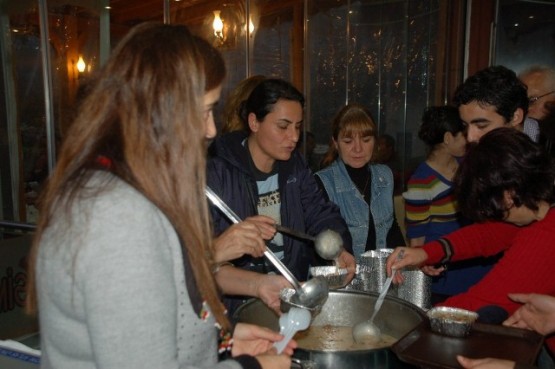 CHP Kâğıthane Kadın Kolları Aşure Dağıttı 31