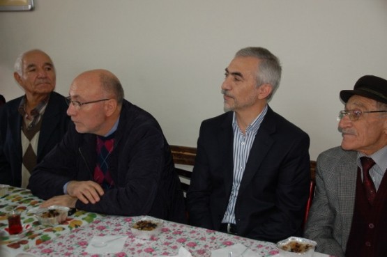 Başköy’lüler Lokma ve Aşure Dağıttı 13