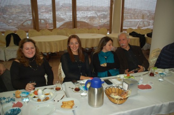 CHP Kâğıthane’den” Birlik beraberlik kahvaltısı” 16