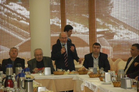 CHP Kâğıthane’den” Birlik beraberlik kahvaltısı” 19