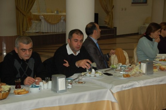 CHP Kâğıthane’den” Birlik beraberlik kahvaltısı” 22