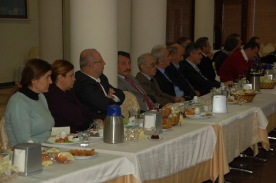 CHP Kâğıthane’den” Birlik beraberlik kahvaltısı” 23