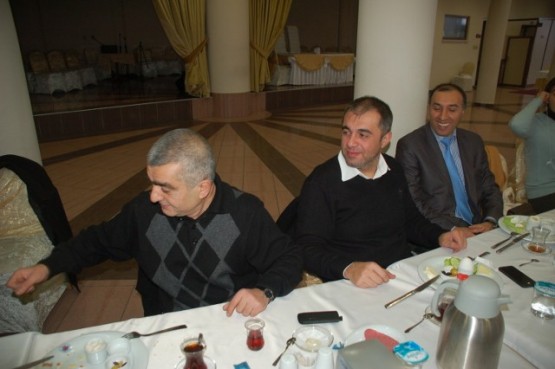 CHP Kâğıthane’den” Birlik beraberlik kahvaltısı” 3