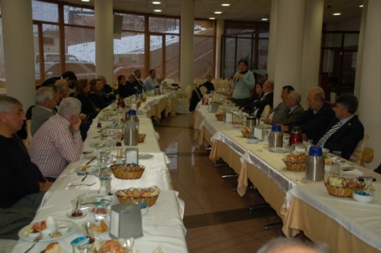 CHP Kâğıthane’den” Birlik beraberlik kahvaltısı” 35