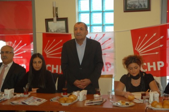 CHP Gaziosmanpaşa’dan. Basına kahvaltı 10