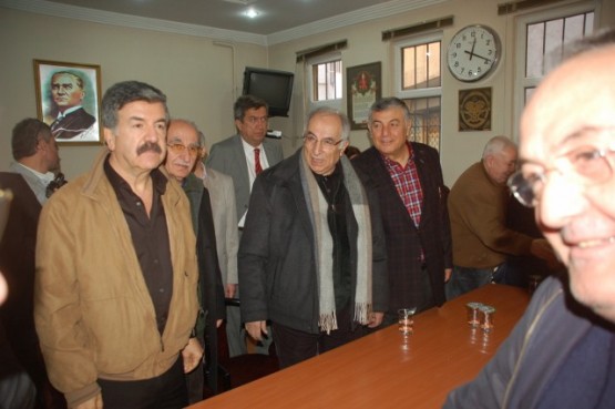 Şinasi Yalçın, Hüsnü Yalçın’ın anne acısı 11