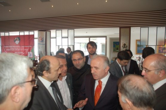 Srebrenitsa Anneleri Bayrampaşa’da 17