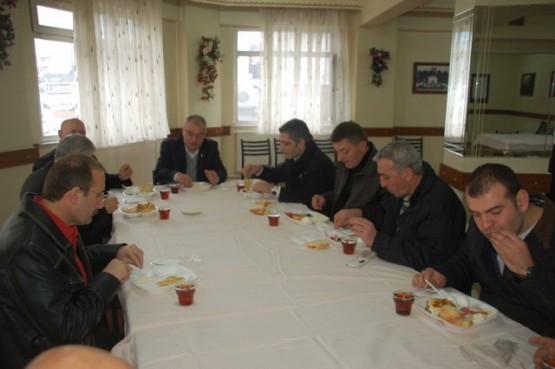 Karadenizliler Derneği, önce kahvaltı, sonra... 15