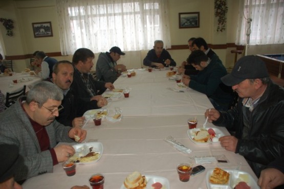 Karadenizliler Derneği, önce kahvaltı, sonra... 17