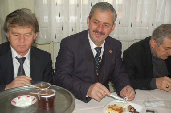 Karadenizliler Derneği, önce kahvaltı, sonra... 27