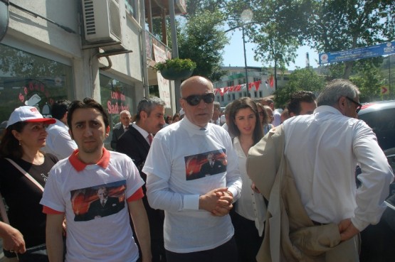 CHP’li Gençler sessiz yürüdü 1