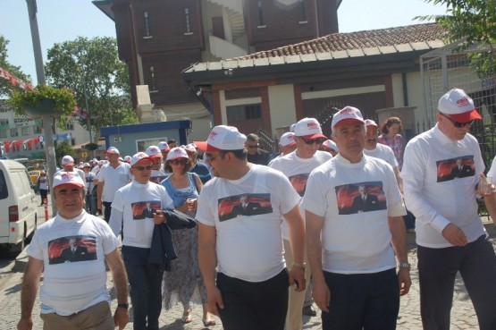 CHP’li Gençler sessiz yürüdü 14