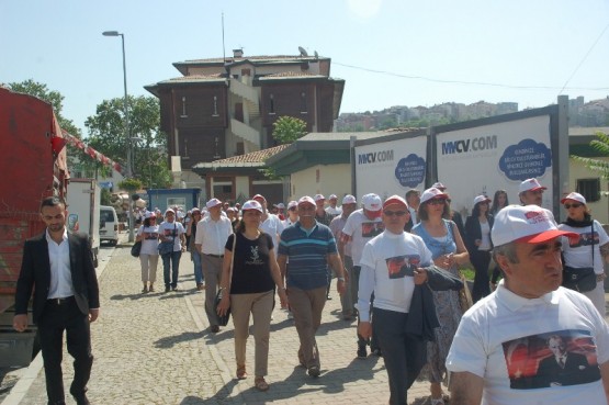 CHP’li Gençler sessiz yürüdü 19