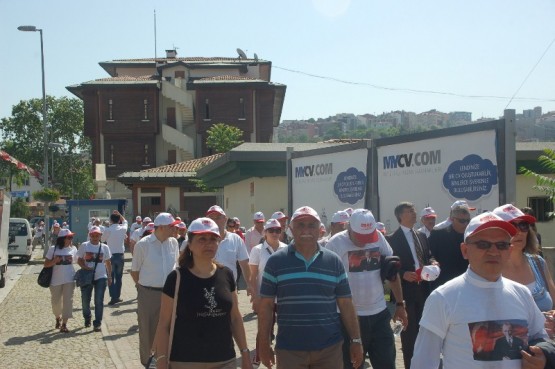 CHP’li Gençler sessiz yürüdü 20