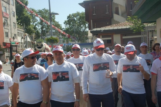 CHP’li Gençler sessiz yürüdü 3