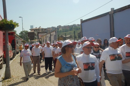 CHP’li Gençler sessiz yürüdü 30