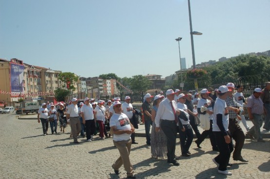 CHP’li Gençler sessiz yürüdü 35