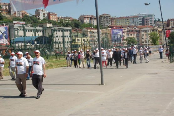 CHP’li Gençler sessiz yürüdü 47