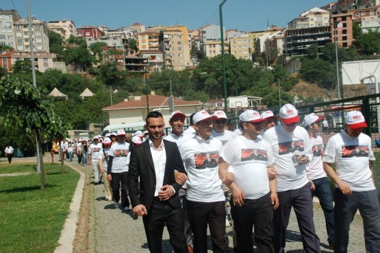 CHP’li Gençler sessiz yürüdü 50