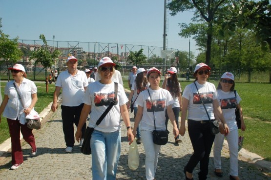 CHP’li Gençler sessiz yürüdü 60