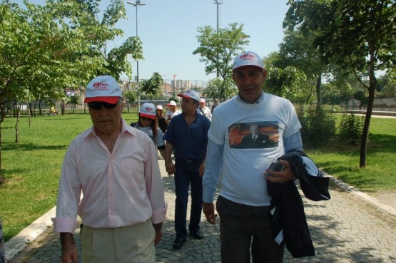 CHP’li Gençler sessiz yürüdü 65