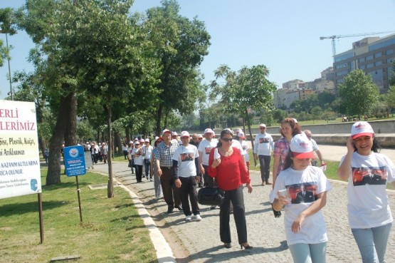 CHP’li Gençler sessiz yürüdü 71