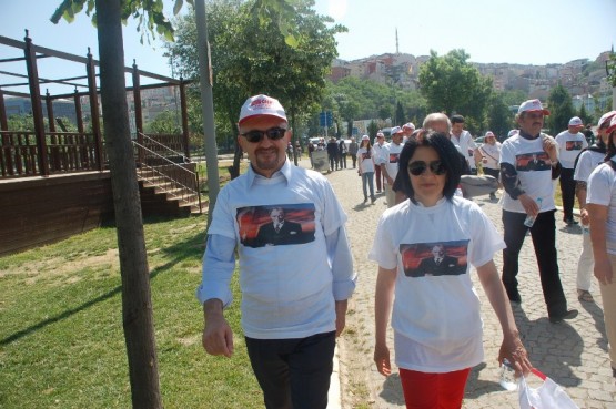 CHP’li Gençler sessiz yürüdü 77